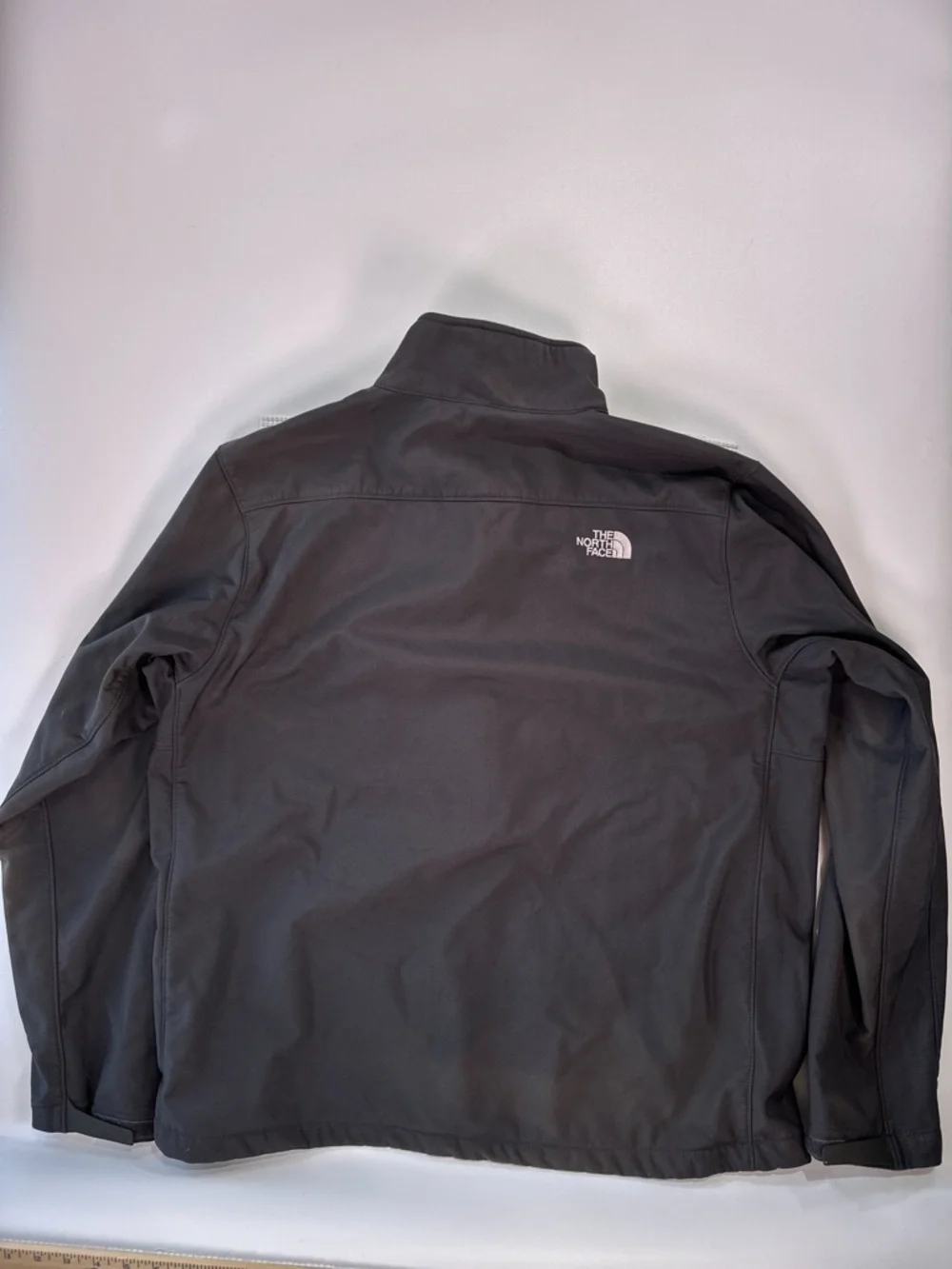 The North Face Men’s Apex Windstopper Softshell Jacket Black XL